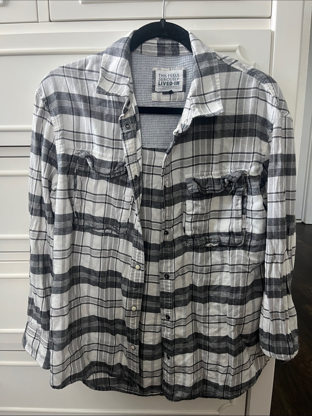 American Eagle Outfitters Black and White Plaid Button-Up Shirt
